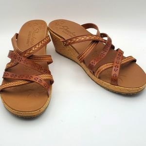 Skechers Beverlee Tiger Posse Wedge Sandals. SIZE 11M.‎  S880